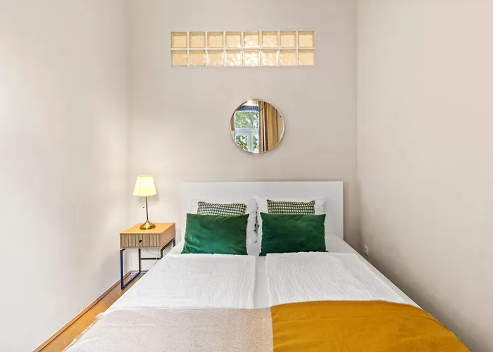 Spacious 2br Near U3 Metro Vienna
